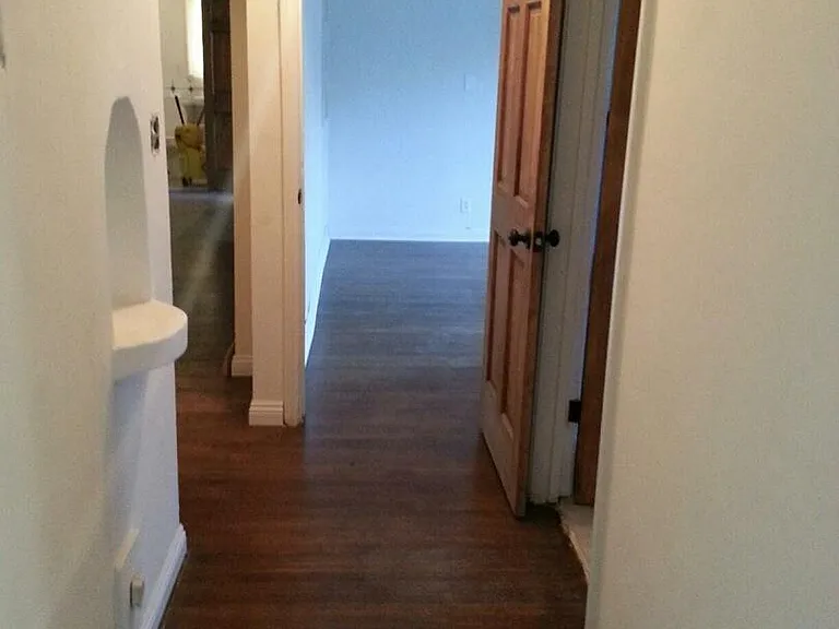 6111 Romaine St #103 — Photo 2