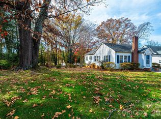 538 Salisbury Rd, Statesville, NC 28677