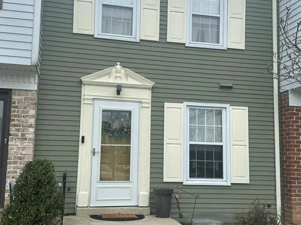 1927 Carlton Dr, Lebanon, PA 17042