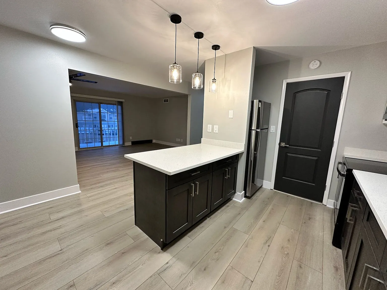 Breckenridge Rockford Apartments — Photo 2