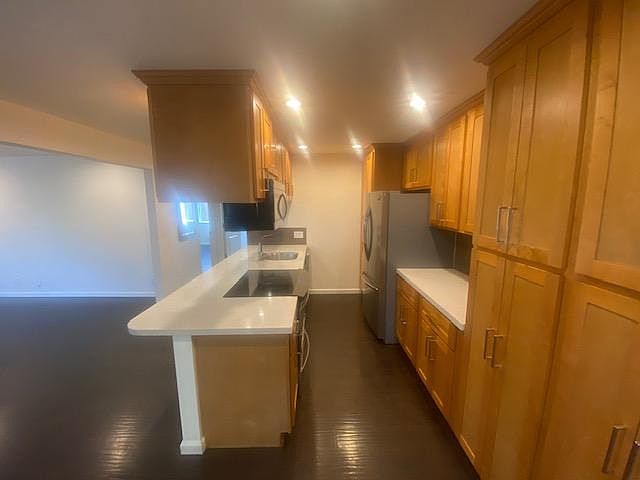 1st image of 1360 William Ct