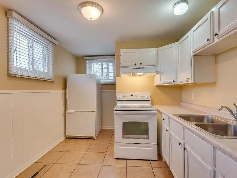 4733 Welcome Ave N #2 — Photo 5