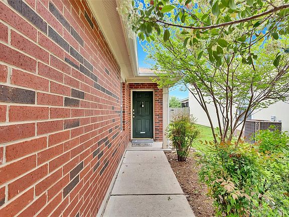 4th image of 117 Gillespie Ln