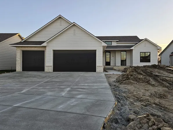 1029 W Silverstone Ct, Andover, KS 67002