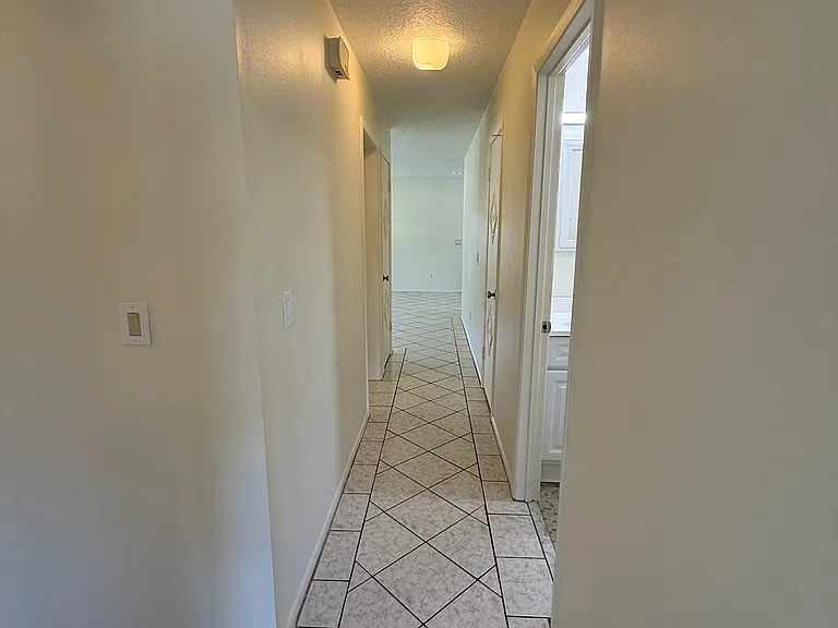 209 Phoenetia Dr — Photo 18