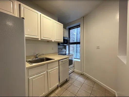 Rented by Skyward | media 18