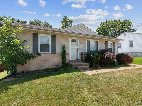 11022 Pine Forest Dr, Saint Louis, MO 63126