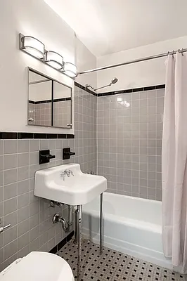 Sold by Citi Habitats | media 4