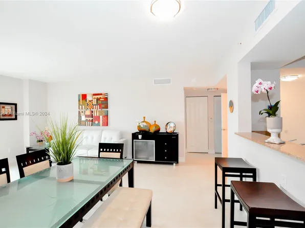 117 NW 42nd Ave APT 1203, Miami, FL 33126
