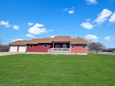 2749 Garnet Ave, Slayton, MN, 56172