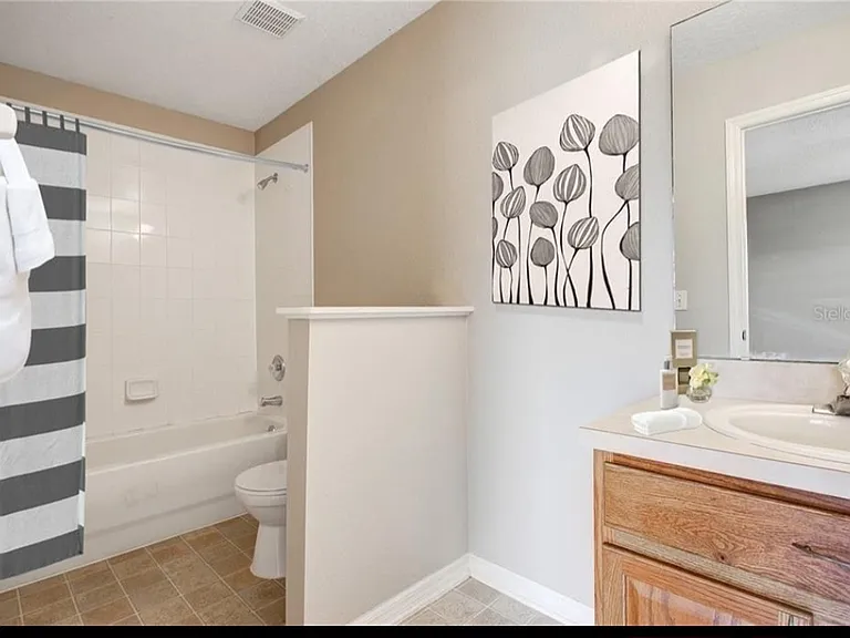 12676 Somerset Oaks St — Photo 10