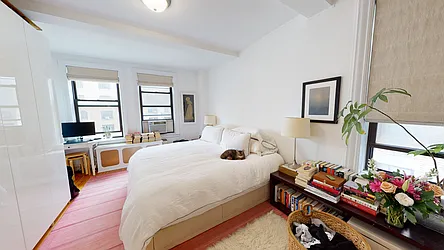 Rented by Bond New York