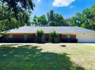 205 Meadowlane Dr, Madison, MS 39110