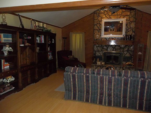 4th image of 340 County Road 1119