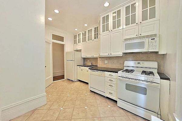 1st image of 76 W 86th St APT 2B