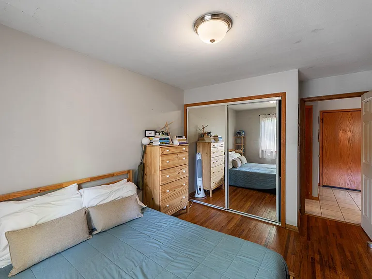 2112 Garfield Ave #8 — Photo 6