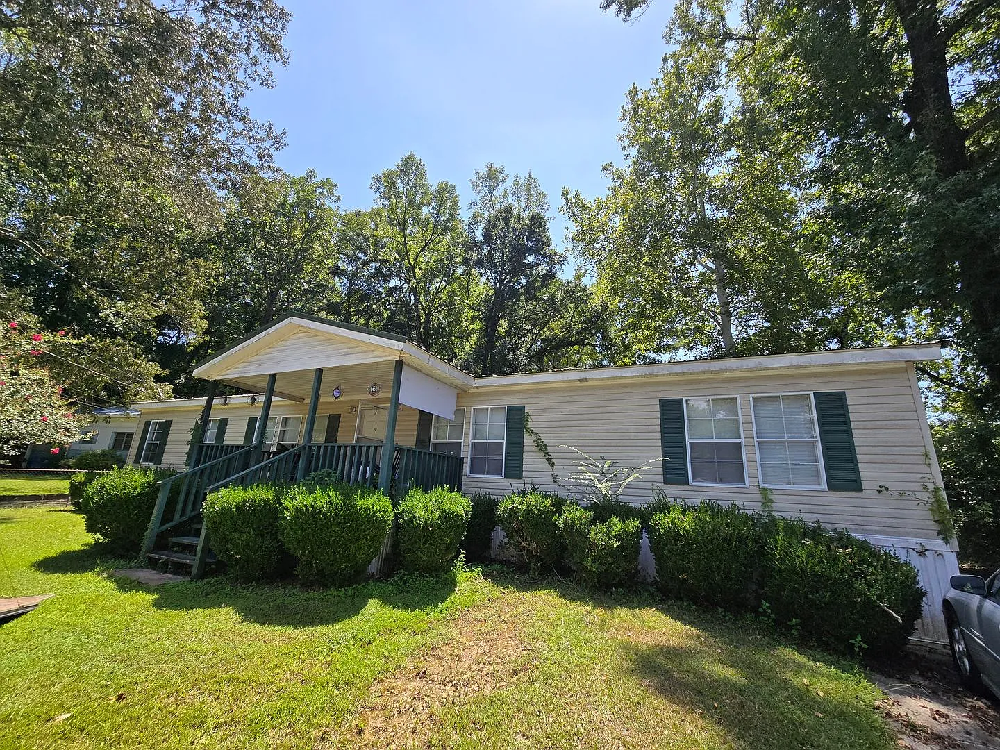 Prime Location! Close to Downtown Prattville! — Photo 1