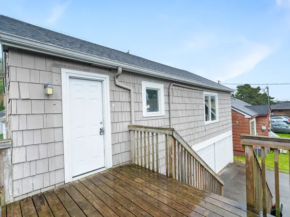 2515 Sumner Ave #2, Hoquiam, WA 98550