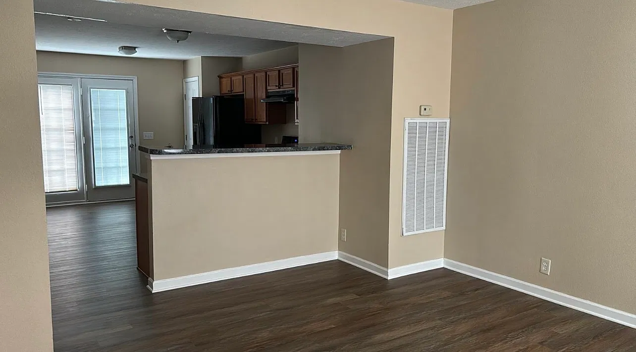 2 bed, 2.5 bath, 1150 sqft, $1,650 — Photo 3