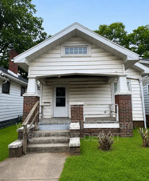 1021 Jefferson Ave