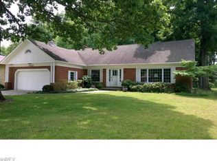 13533 Mohawk Trl, Middleburg Heights, OH 44130