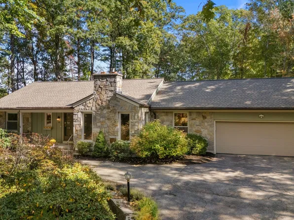 10 Lantern Rd, Framingham, MA 01702