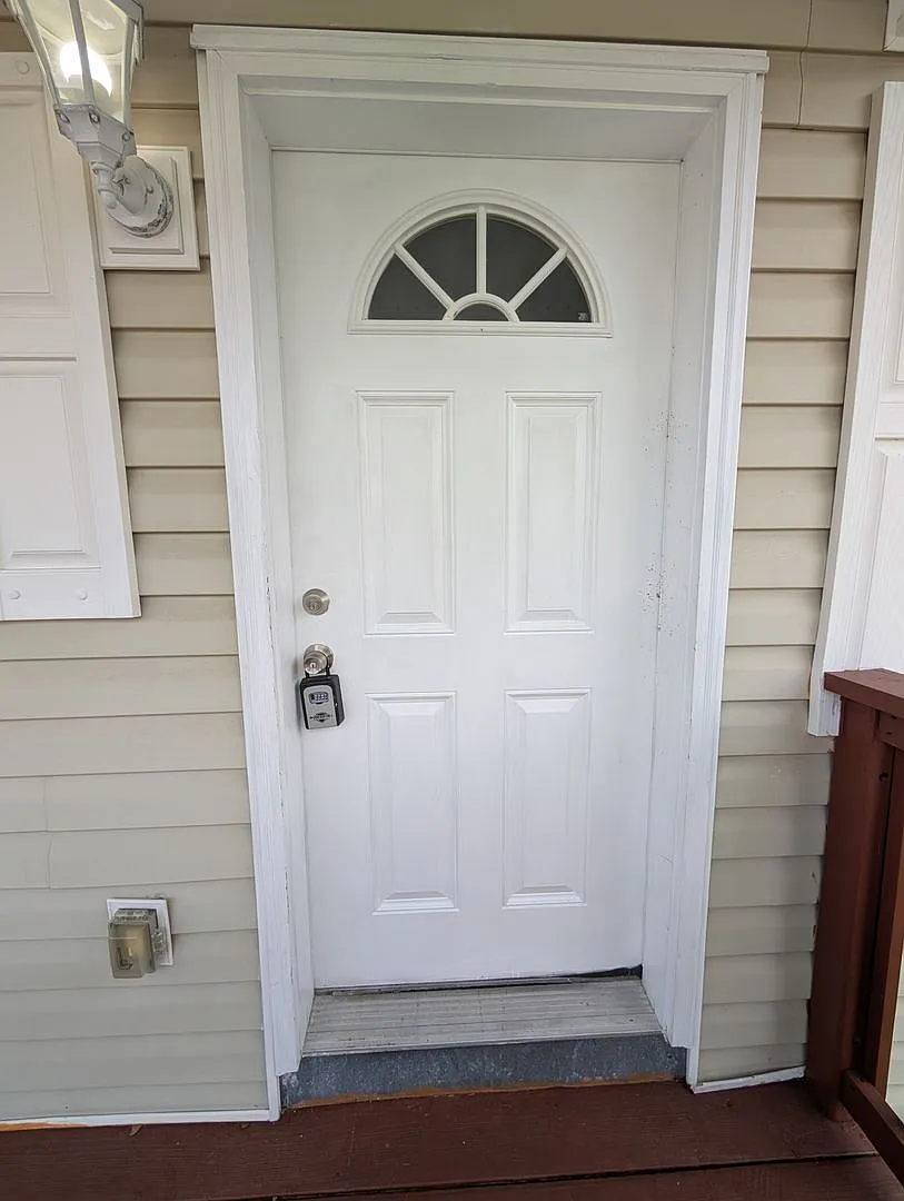 Beautiful 2BR/2BA Condo in the Heart of New Port Richey — Photo 4