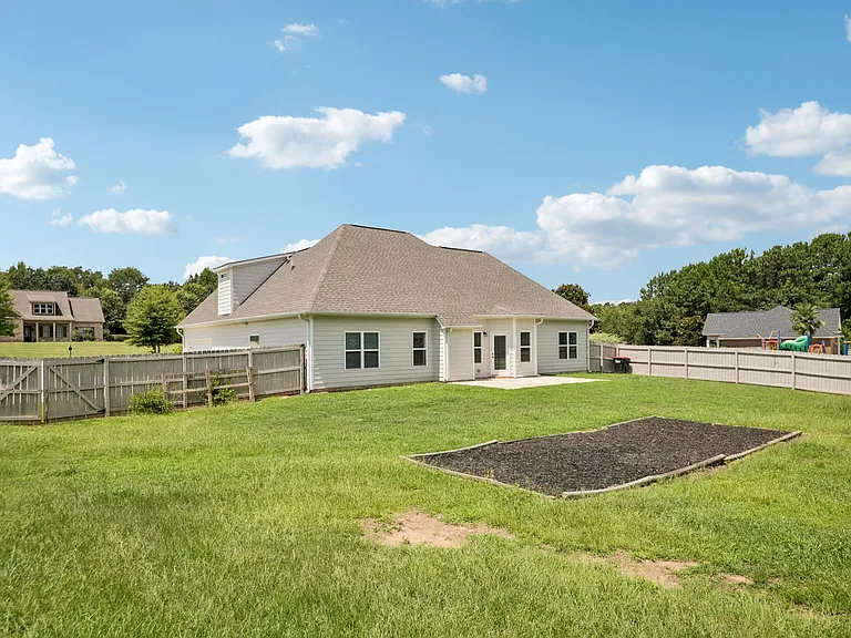 1121 Birchwood Dr — Photo 41