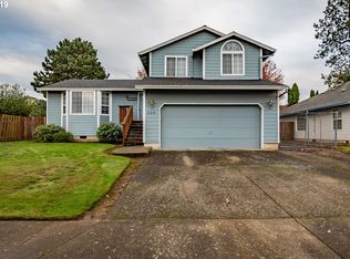 224 SW Willowbrook Dr, Gresham, OR 97080