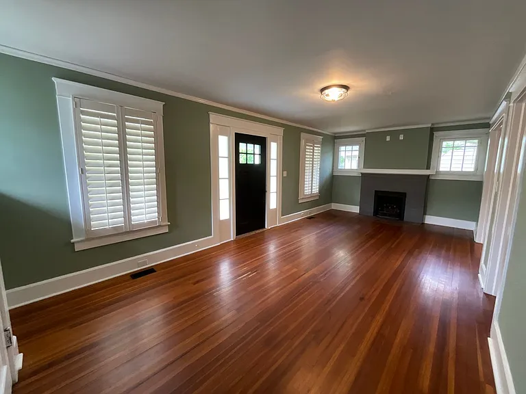 1117 Lexington Ave — Photo 20