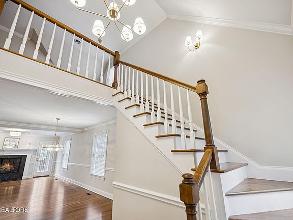 4th image of 4225 Valencia Rd