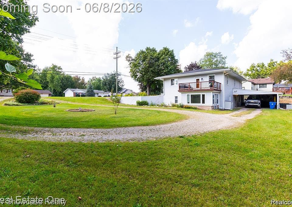1st image of 331 Lochaven Rd