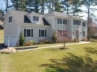 9 Bayberry Rd, Elmsford, NY 10523