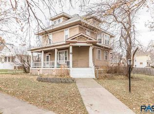 304 N Milwaukee St, Canton, SD 57013