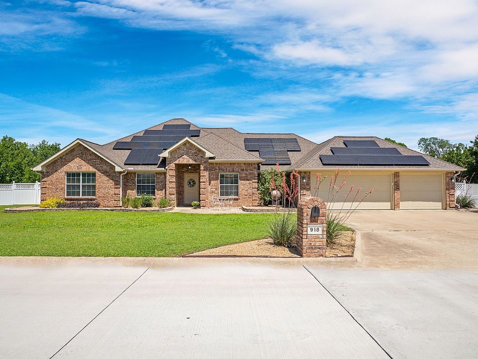 1st image of 918 Rolling Meadow Dr