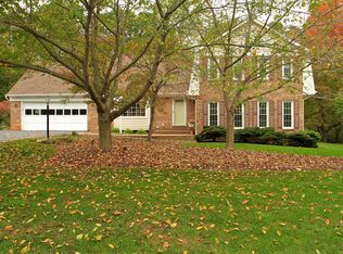 2014 Adams Hill Rd, Vienna, VA 22182