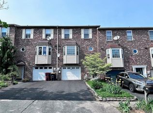 1905 Georgia Dr, Whitehall, PA 18052