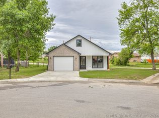 205 N Bighorse St, Skiatook, OK 74070