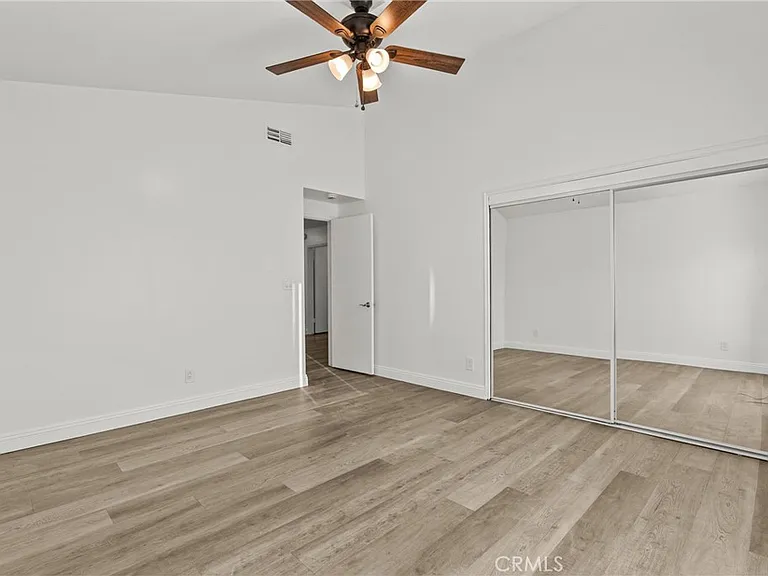 9724 Bothwell Rd — Photo 27