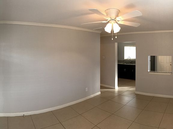 5th image of 1123 S Casino Center Blvd #1