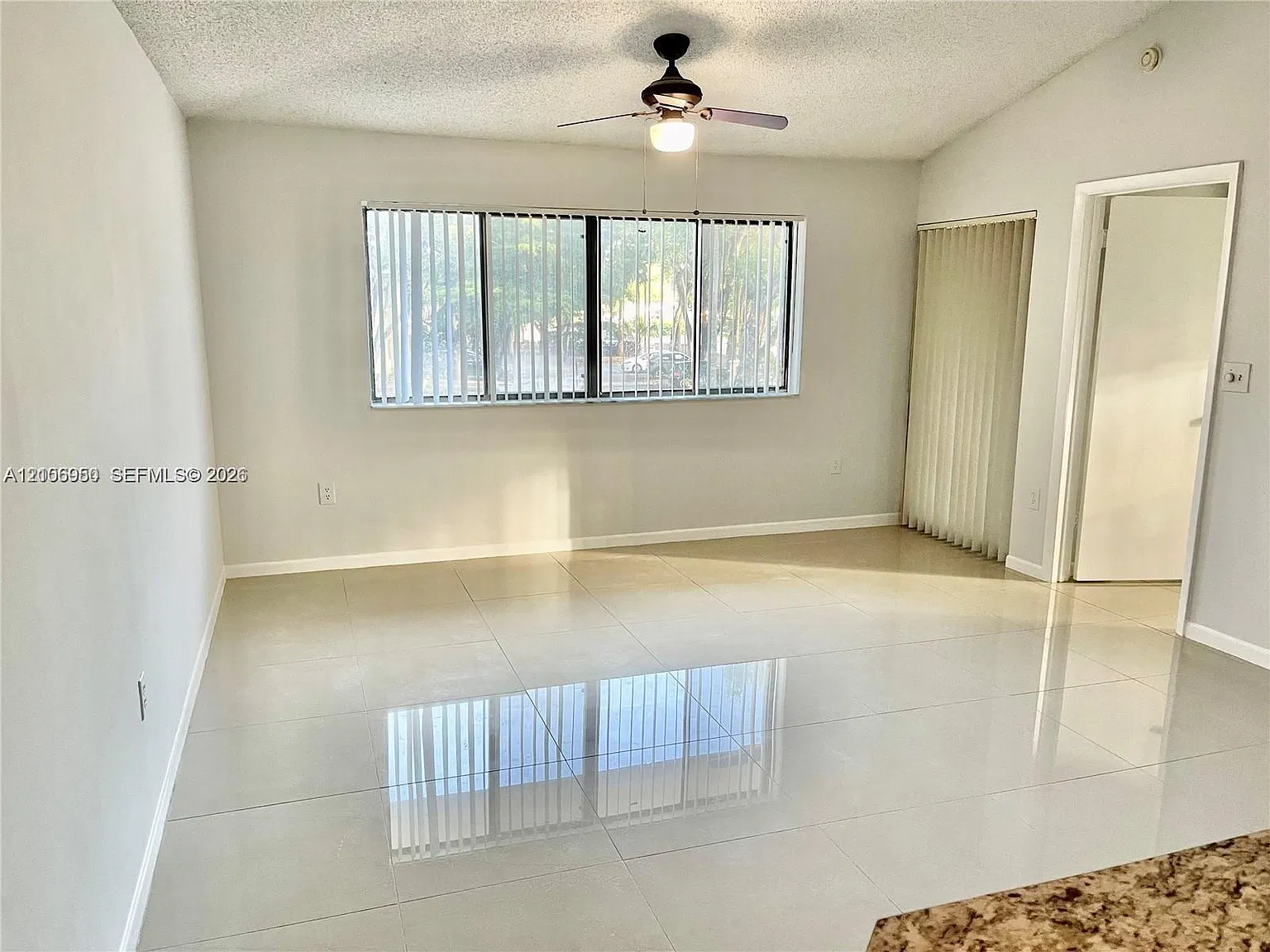 Marina Oaks Condo — Photo 4