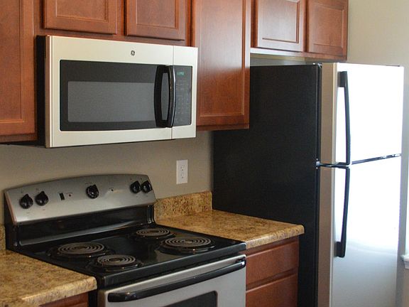 4th image of 526 Nepute St Unit 16