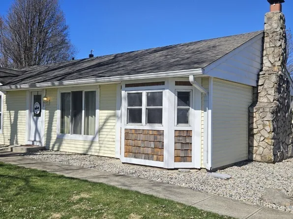 852 E 400 N, Greenfield, IN 46140