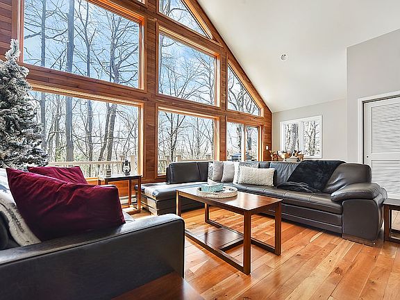 4th image of 479 Gardner Rd