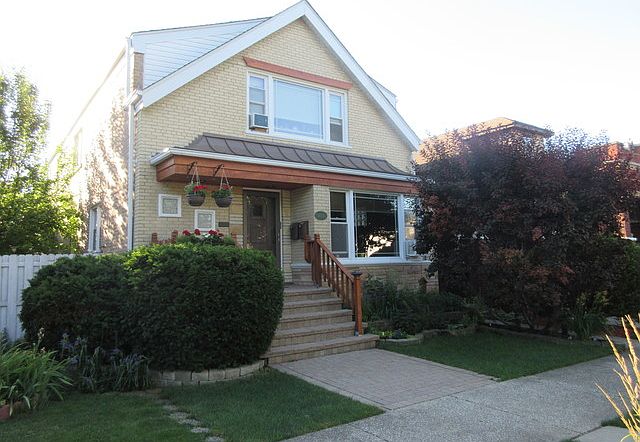 1st image of 2715 S Lombard Ave #1