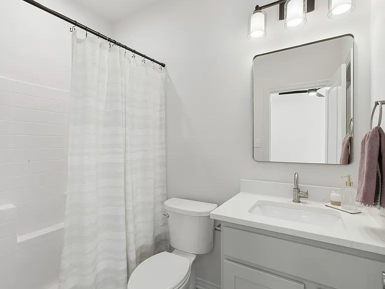 307 Sterling St #D — Photo 21