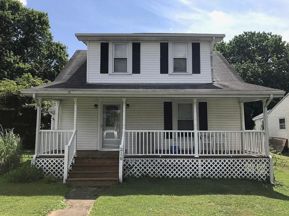 1st image of 216 Lakehurst Ave