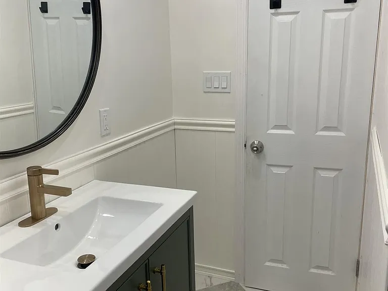 53 Haven Ave #2 — Photo 13