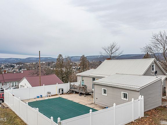 2nd image of 1262 City View St
