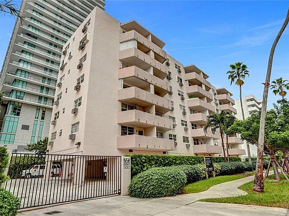 2nd image of 505 NE 30th St APT 606